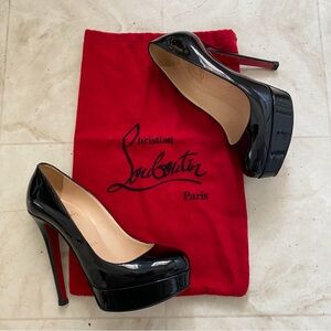 $875 Christian Louboutin Made in Italy Bianca Black Patent Leather Pump Heels 6